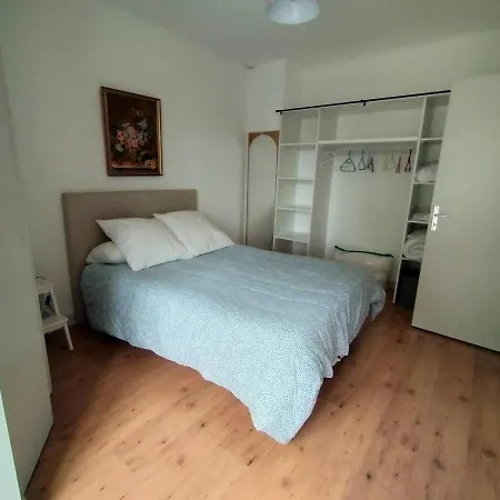 T3 Confortable Avec Terrasse, 2 Chambres, Cuisine équipée, Wi-fi – - Fr-1-495-122 * Larressore