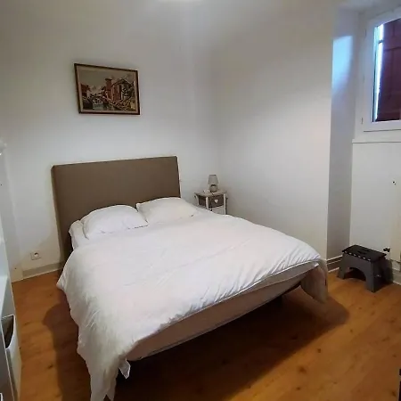 T3 Confortable Avec Terrasse, 2 Chambres, Cuisine équipée, Wi-fi – - Fr-1-495-122